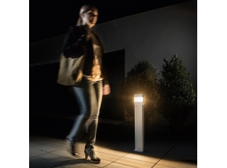 theLeda D10 B plus AL. Đèn LED cảm biến chiếu sáng nghệ thuật, dạng trụ cao thông minh